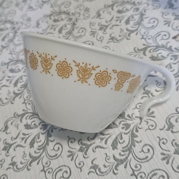 Vintage Corelle 70s Gold Butterfly Set 4 MCM Tea Cups USA Corning - Picture 3 of 7